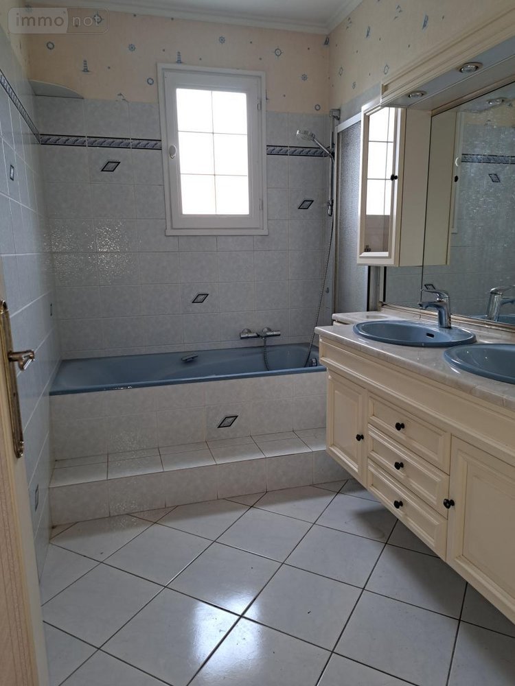 Maison a vendre La Chapelle-Saint-Aubin 72650 Sarthe 90 m2 4 pièces 215250 euros