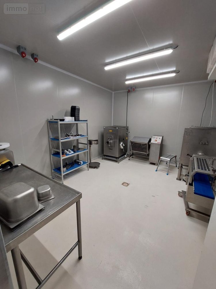 Fonds et murs commerciaux a vendre Audincourt 25400 Doubs 420 m2  230000 euros