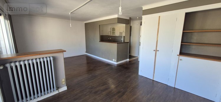 Immeuble a vendre Questembert 56230 Morbihan 165 m2  220500 euros