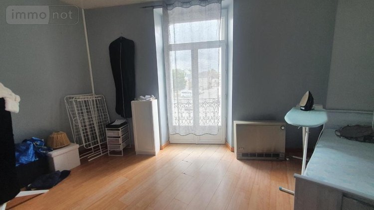 Fonds et murs commerciaux a vendre Gourin 56110 Morbihan 130 m2  168620 euros