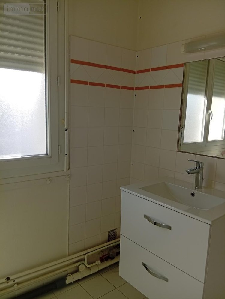 Location appartement Reims 51100 Marne 61 m2 3 pièces 630 euros
