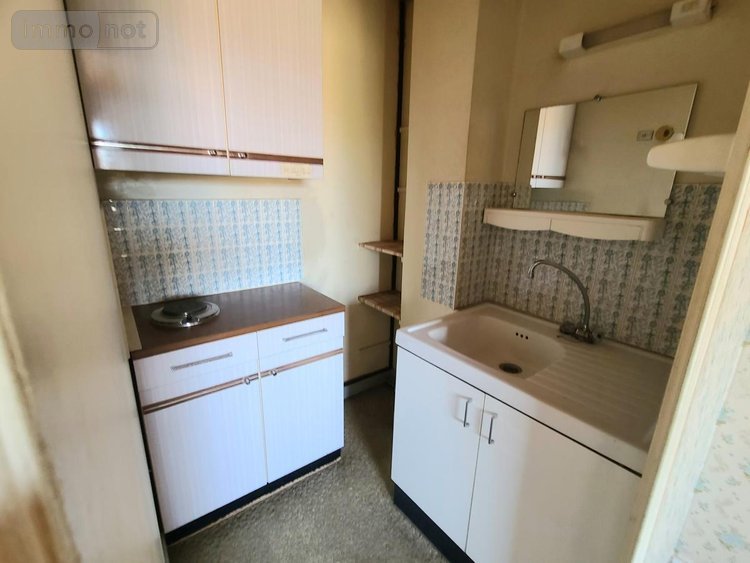 Maison a vendre Pierrelatte 26700 Drôme 323 m2  365750 euros