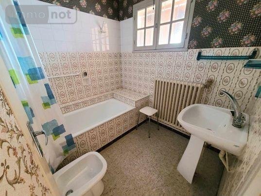 Maison a vendre Pierrelatte 26700 Drôme 323 m2 9 pièces 365750 euros