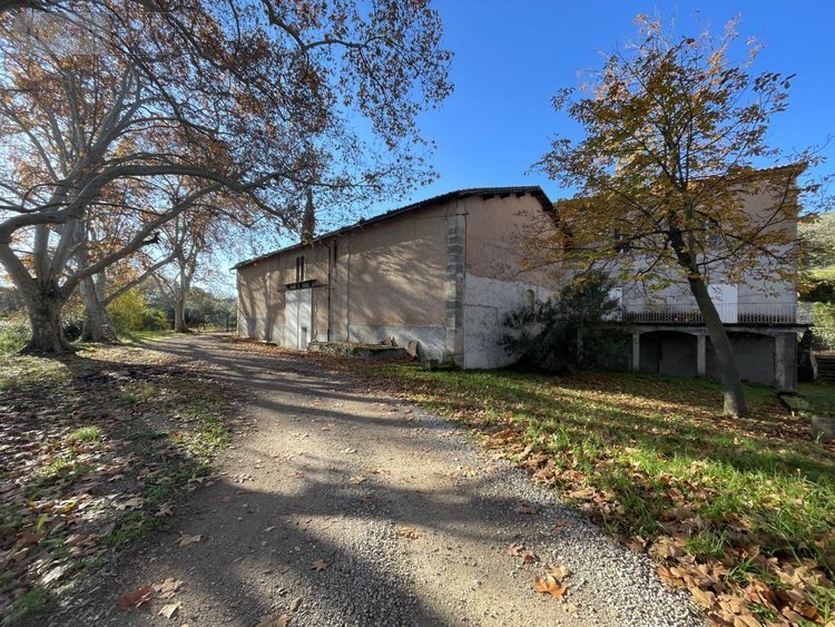 Maison a vendre Clermont-l'Hérault 34800 Hérault 400 m2 5 pièces 850000 euros