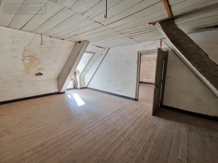 Immeuble a vendre Pontivy 56300 Morbihan 314 m2  234540 euros