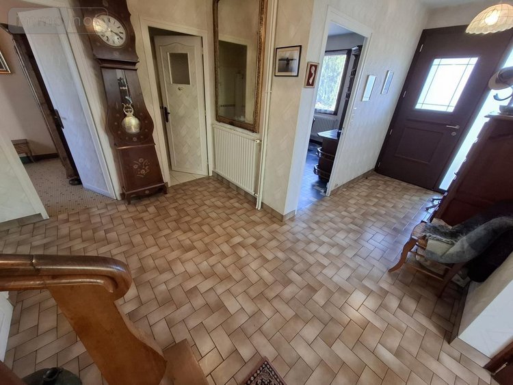 Maison a vendre Saintes 17100 Charente-Maritime 169 m2 6 pièces 280000 euros