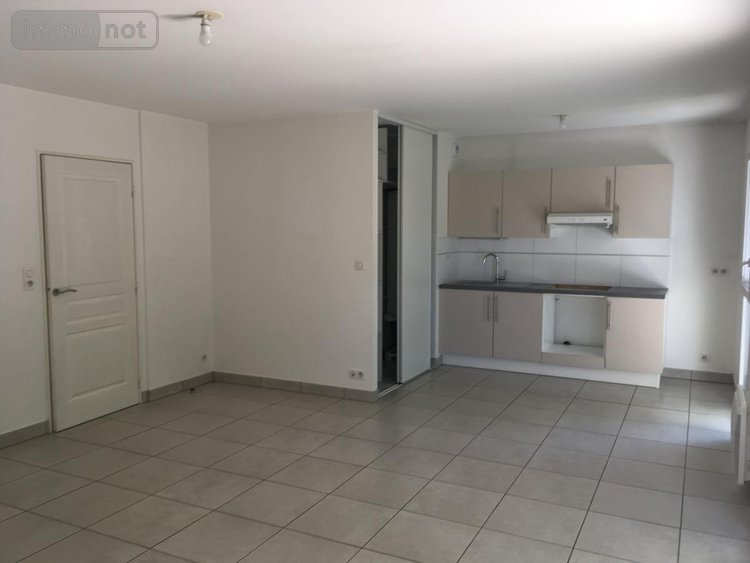 Location appartement Orvault 44700 Loire-Atlantique 65 m2  864 euros