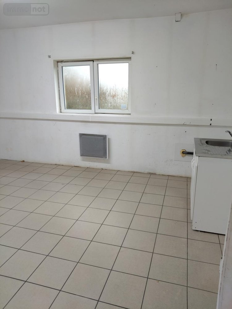 Fonds et murs commerciaux a vendre Montbizot 72380 Sarthe 338 m2  187920 euros