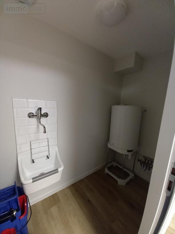 Location fonds et murs commerciaux Belleu 02200 Aisne 172 m2  2040 euros