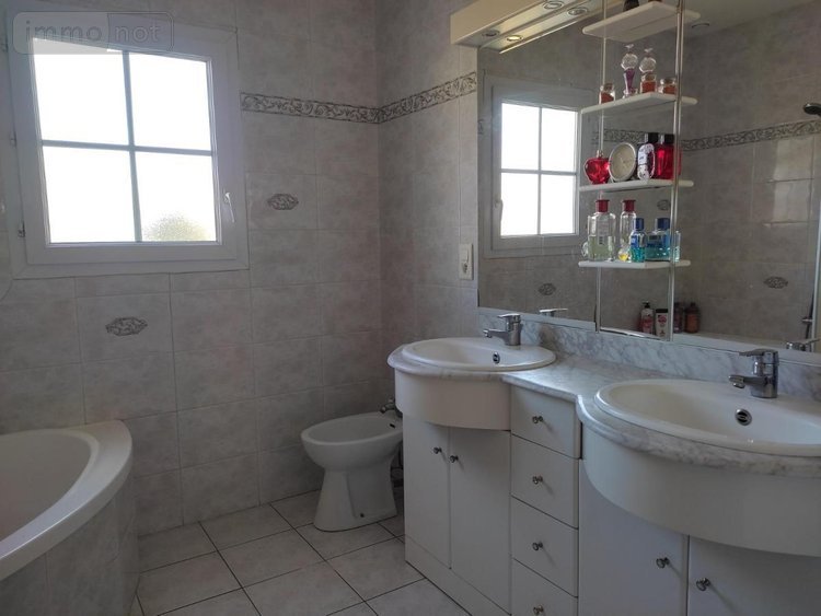 Location maison Saint-Jean-de-Monts 85160 Vendée 112 m2 5 pièces 1050 euros