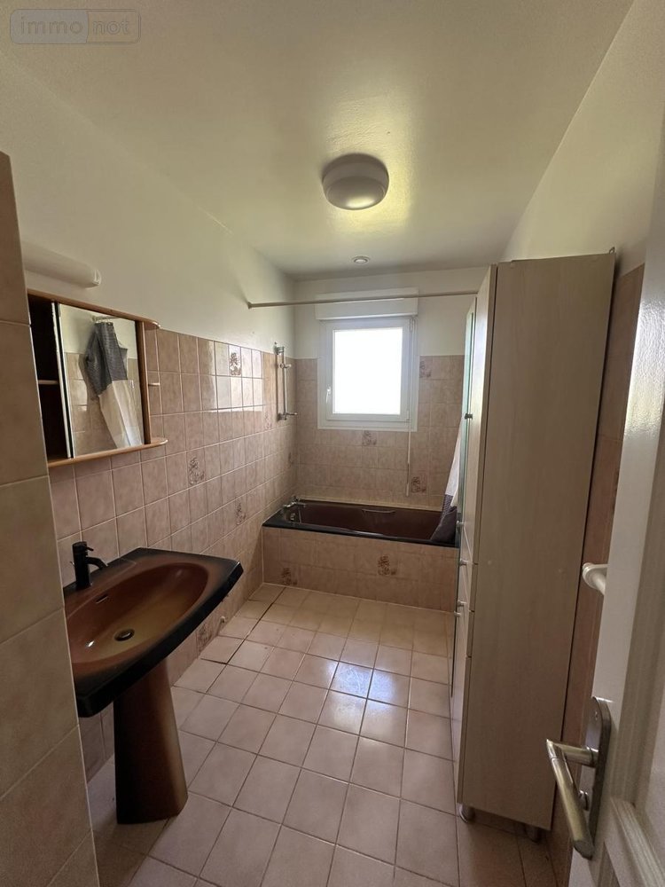 Location maison Plémet 22210 Côtes-d'Armor 119 m2  720 euros