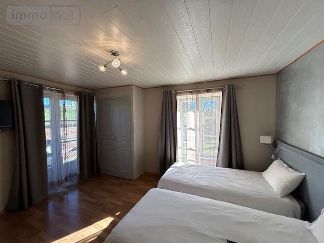 Maison a vendre La Godivelle 63850 Puy-de-Dôme 308 m2 10 pièces 395000 euros