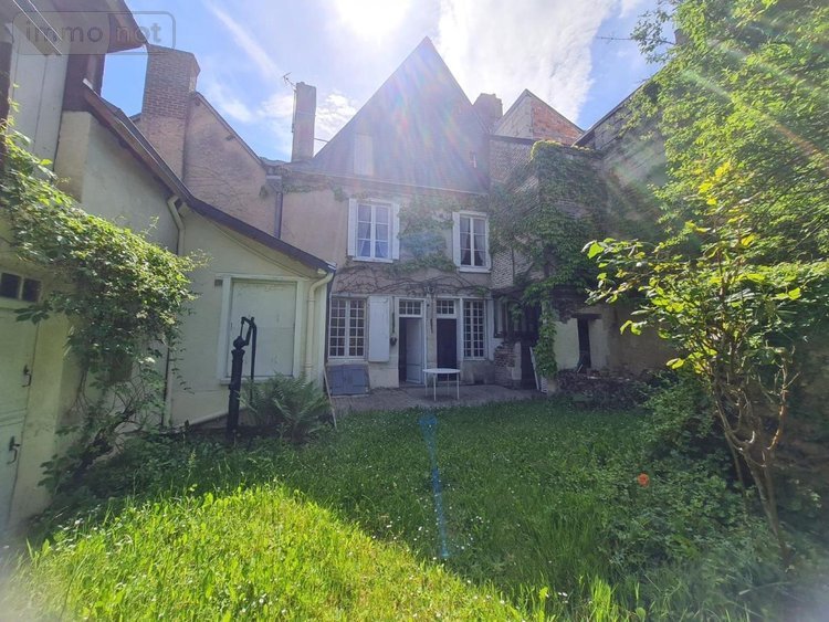 Maison a vendre Montoire-sur-le-Loir 41800 Loir-et-Cher 290 m2 9 pièces 383391 euros