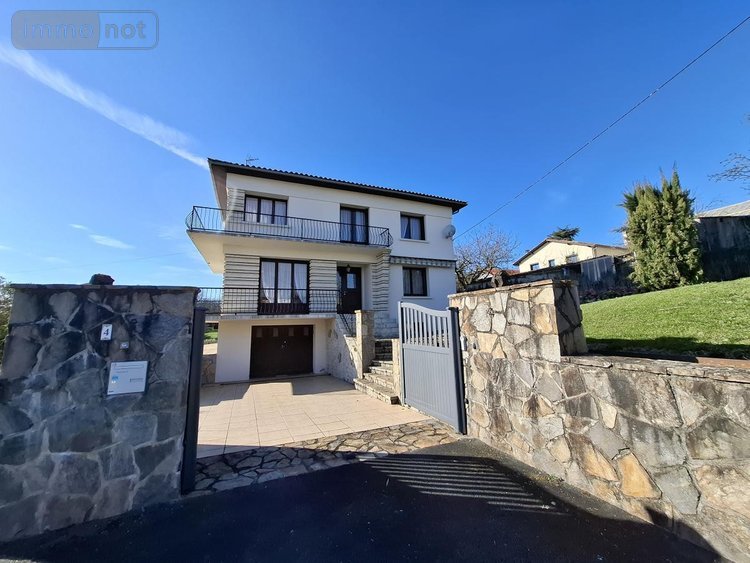 Maison a vendre Saintes 17100 Charente-Maritime 169 m2 6 pièces 280000 euros