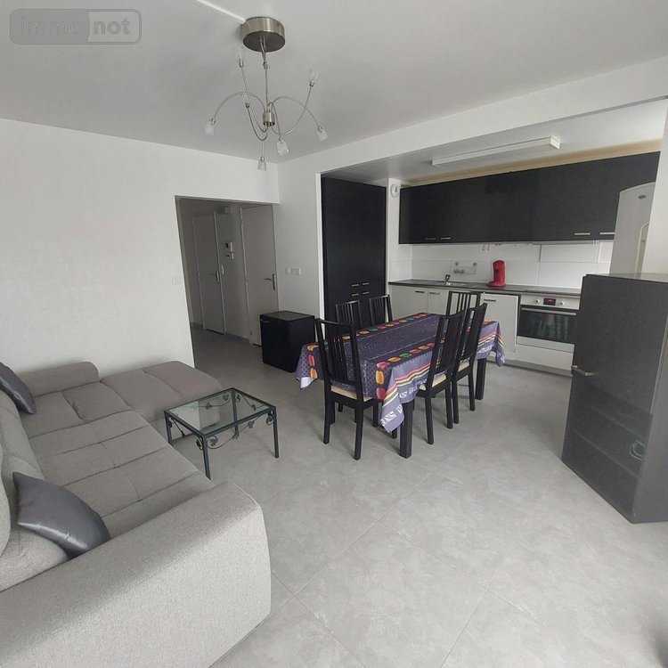 Location appartement Reims 51100 Marne 59 m2 3 pièces 750 euros