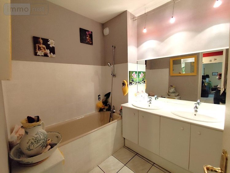 Appartement a vendre Angers 49000 Maine-et-Loire 64 m2 3 pièces 220500 euros