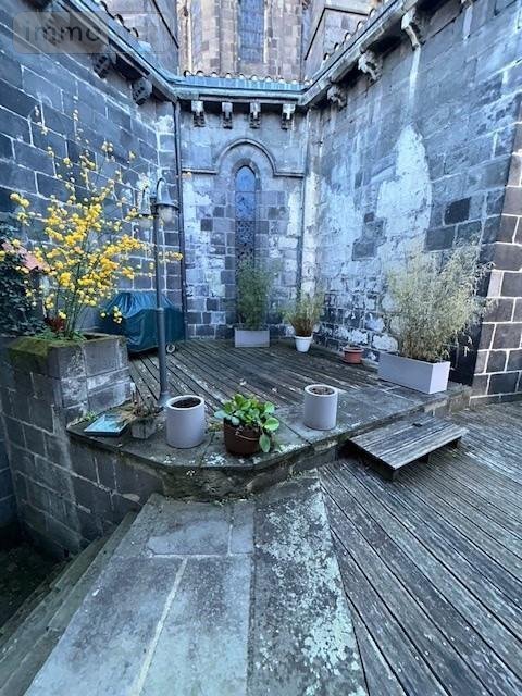 Viager maison Riom 63200 Puy-de-Dôme 320 m2 14 pièces 477750 euros