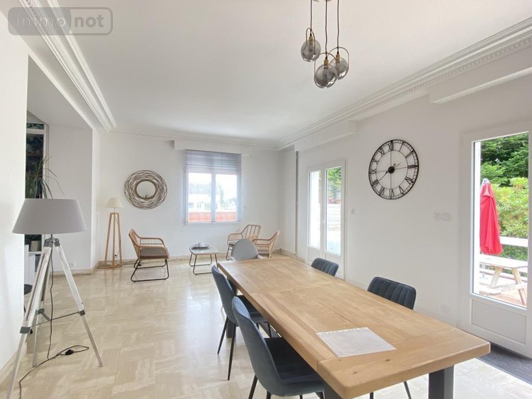 Maison a vendre Loudéac 22600 Côtes-d'Armor 196 m2 8 pièces 296400 euros