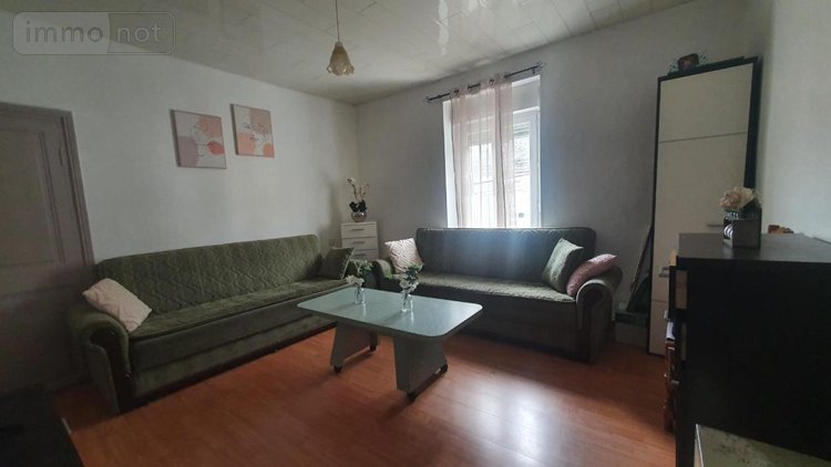 Fonds et murs commerciaux a vendre Gourin 56110 Morbihan 130 m2  168620 euros