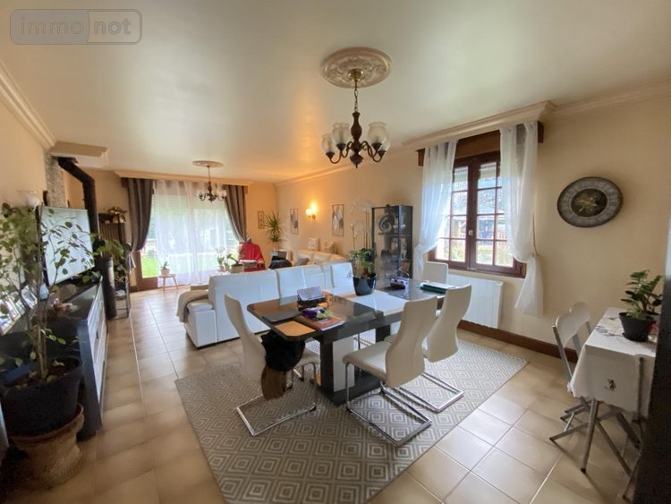 Maison a vendre Saint-Caradec 22600 Côtes-d'Armor 186 m2 6 pièces 228800 euros