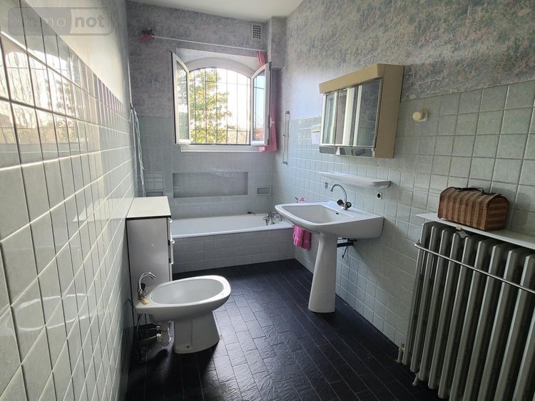 Maison a vendre Pierrelatte 26700 Drôme 256 m2 9 pièces 345000 euros