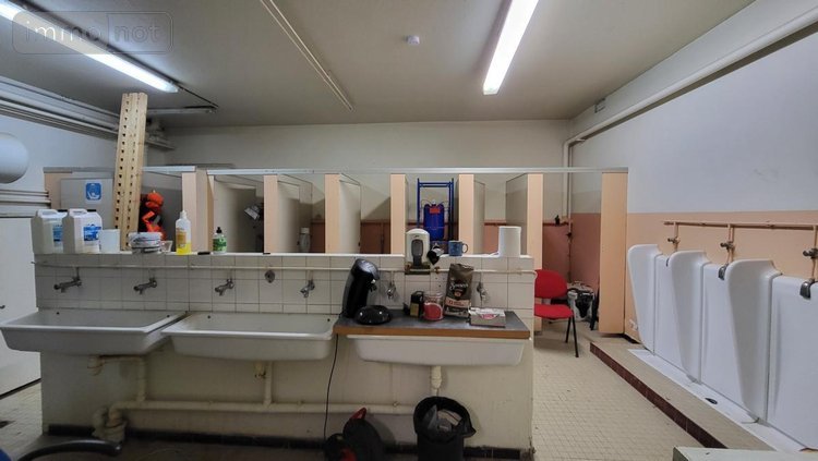 Immeuble a vendre Grand-Charmont 25200 Doubs 1412 m2  190000 euros