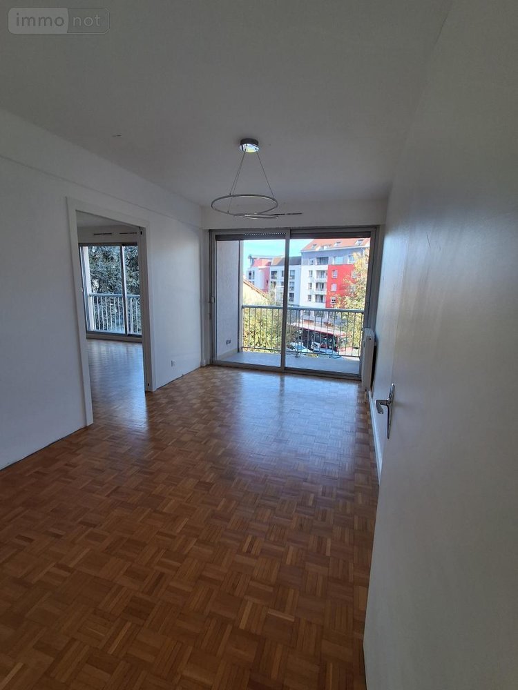 Location appartement Bourg-en-Bresse 01000 Ain 99 m2  1145 euros