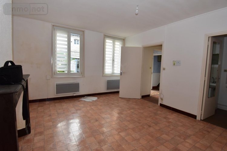 Immeuble a vendre Cambrai 59400 Nord 150 m2  142400 euros