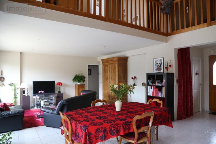 Maison a vendre La Séguinière 49280 Maine-et-Loire 140 m2 6 pièces 329025 euros