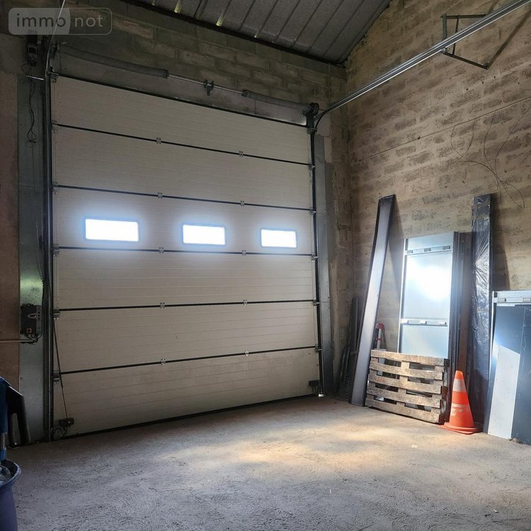 Fonds et murs commerciaux a vendre Cherré-Au 72400 Sarthe 240 m2  275600 euros