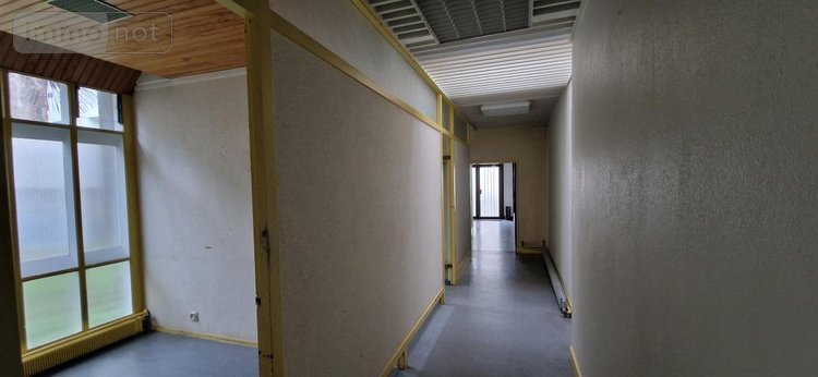 Fonds et murs commerciaux a vendre Pontivy 56300 Morbihan 107 m2  122652 euros