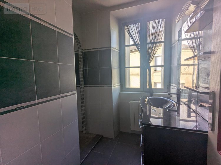 Immeuble a vendre Gourin 56110 Morbihan 189 m2  205300 euros