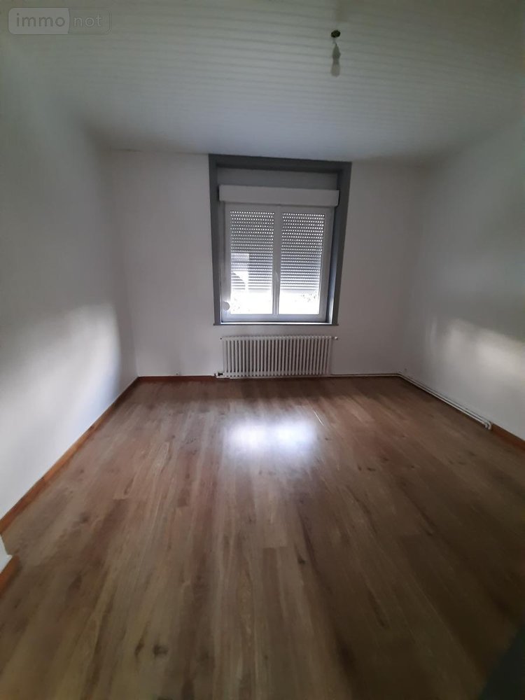 Location maison Beaucamps-Ligny 59134 Nord 110 m2  1240 euros