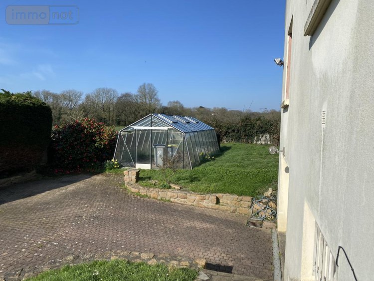 Maison a vendre Ploëzal 22260 Côtes-d'Armor 115 m2  273000 euros