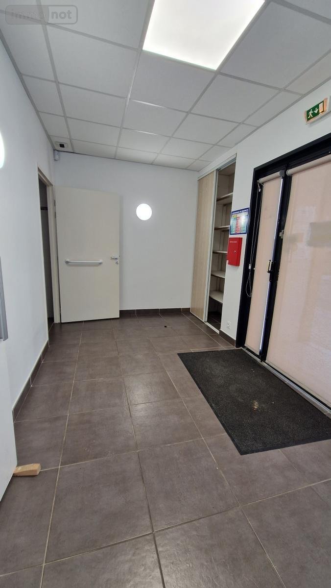 Fonds et murs commerciaux a vendre Morlaix 29600 Finistère 188 m2  292200 euros