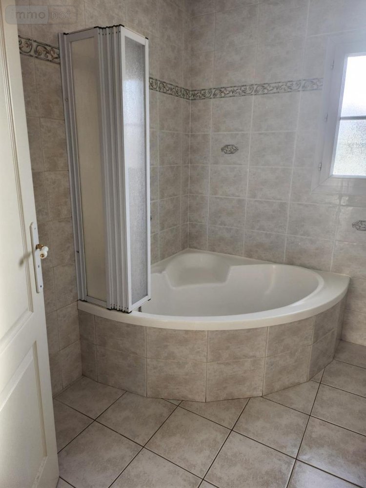 Location maison Saint-Jean-de-Monts 85160 Vendée 112 m2 5 pièces 1050 euros