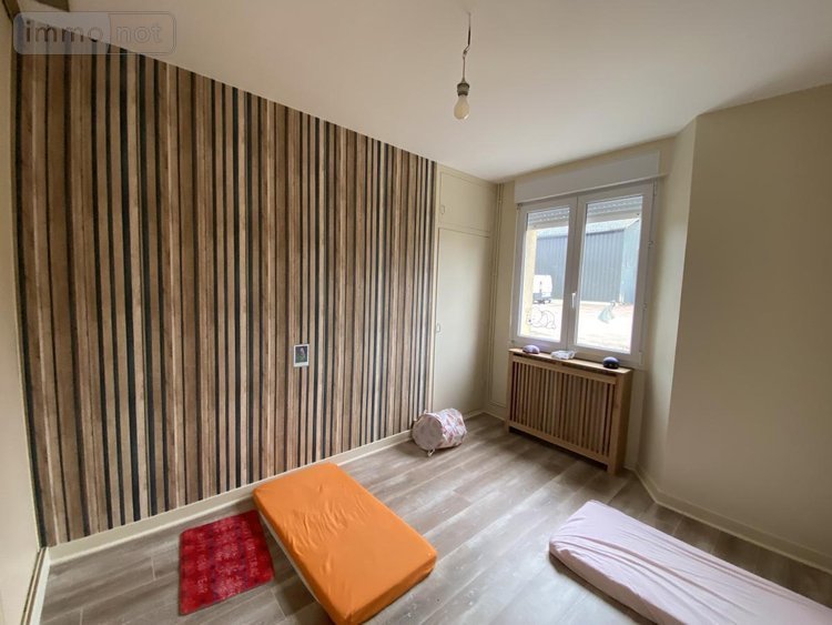 Location maison Bouchamps-lès-Craon 53800 Mayenne 216 m2  750 euros