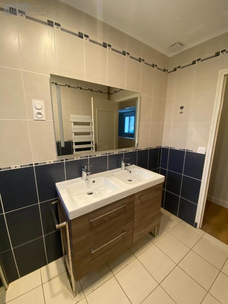 Location maison Saint-Berthevin 53940 Mayenne 86 m2 4 pièces 900 euros