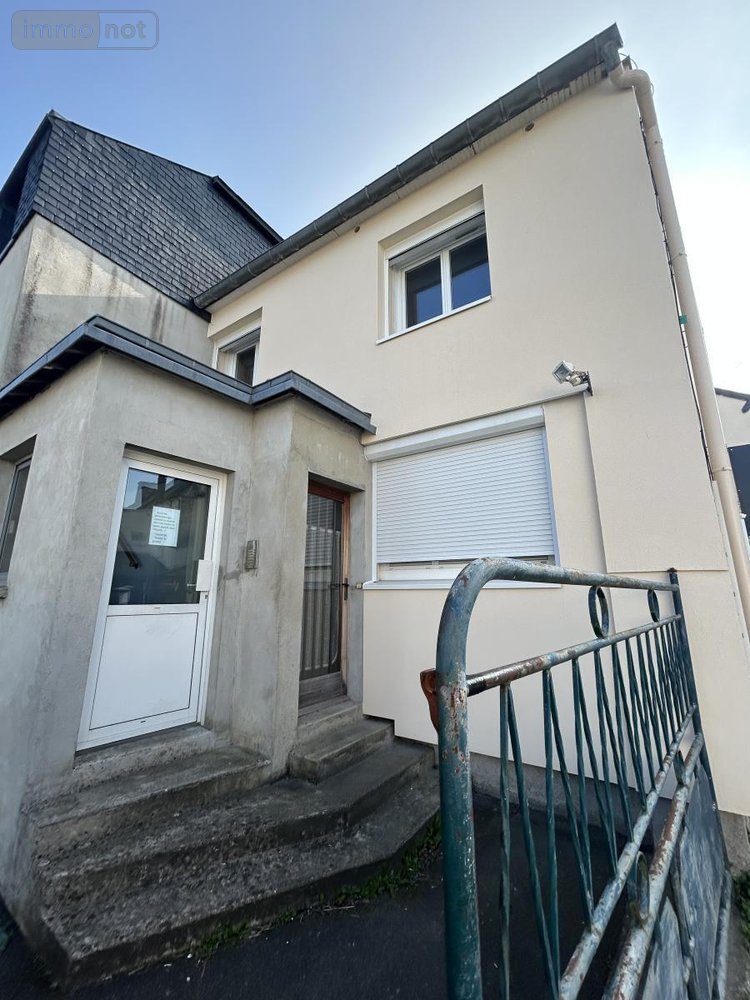 Immeuble a vendre Yffiniac 22120 Côtes-d'Armor 331 m2  689000 euros