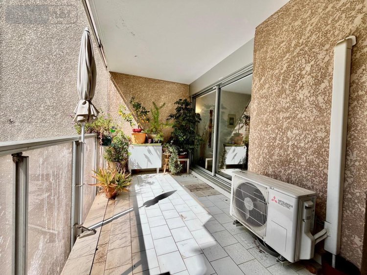 Appartement a vendre Marseille 8e Arrondissement 13008 Bouches-du-Rhône 66 m2 3 pièces 372000 euros