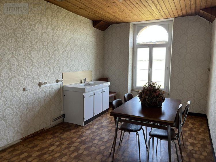 Maison a vendre Sainte-Hermine 85210 Vendée 159 m2 7 pièces 239000 euros