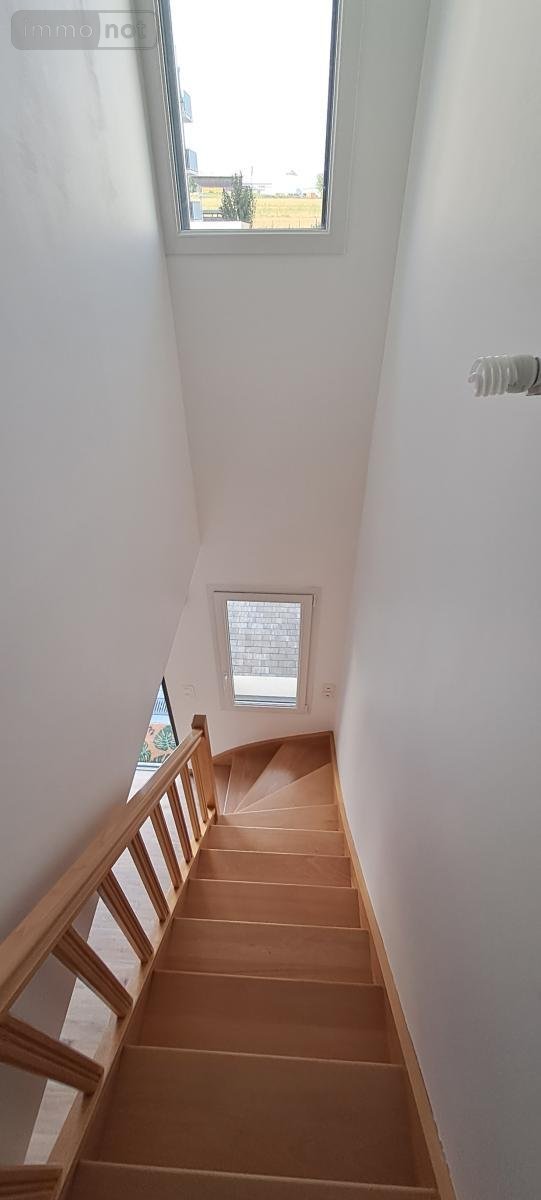 Location maison Rivery 80136 Somme 121 m2  1400 euros