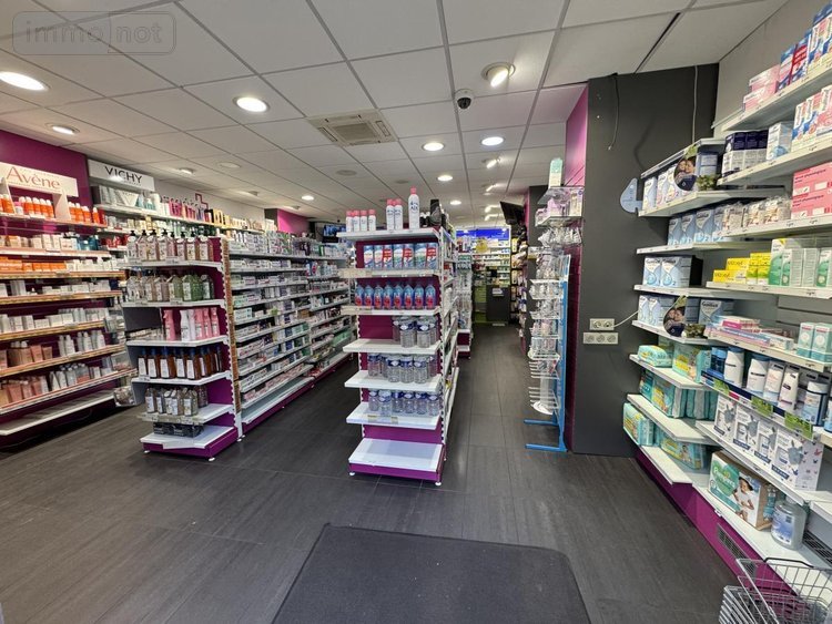 Fonds et murs commerciaux a vendre Paris 15e arrondissement 75015 Paris 121 m2  830400 euros