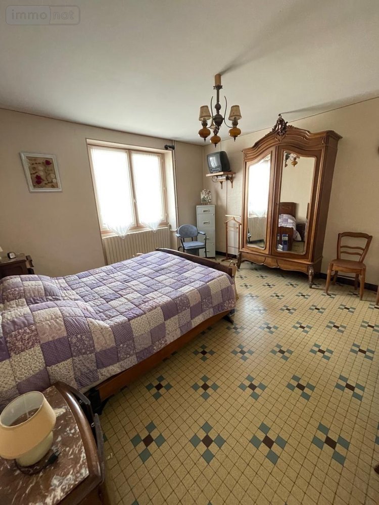 Maison a vendre Toutlemonde 49360 Maine-et-Loire 176 m2 5 pièces 136500 euros