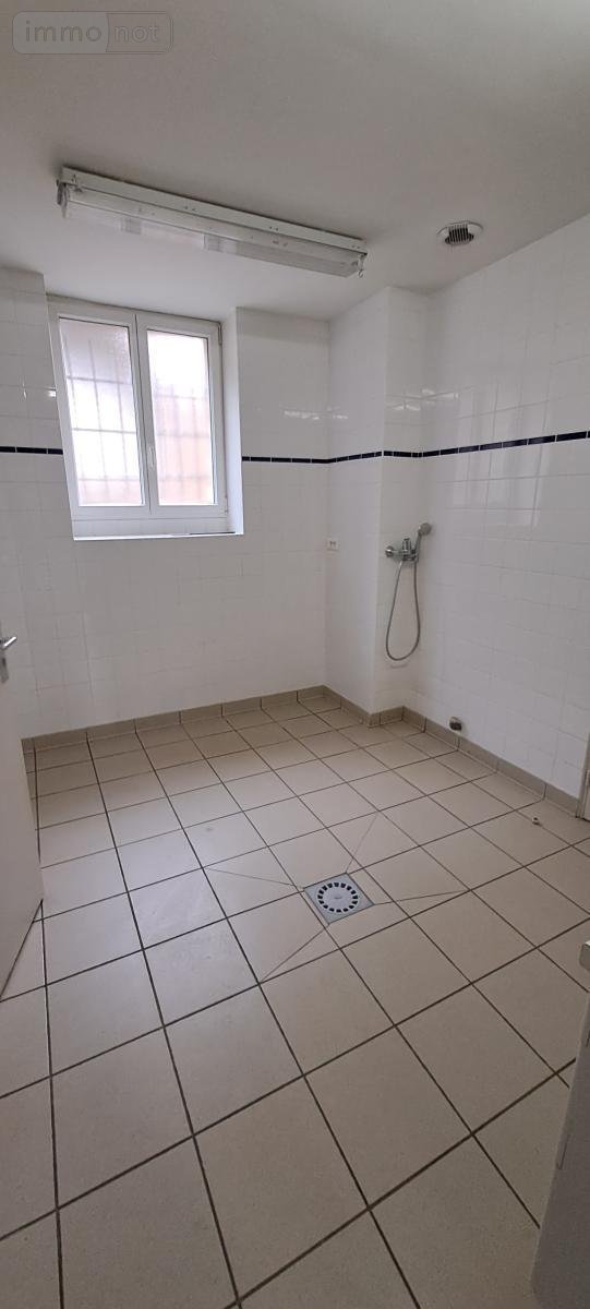 Location fonds et murs commerciaux Boves 80440 Somme 80 m2  750 euros