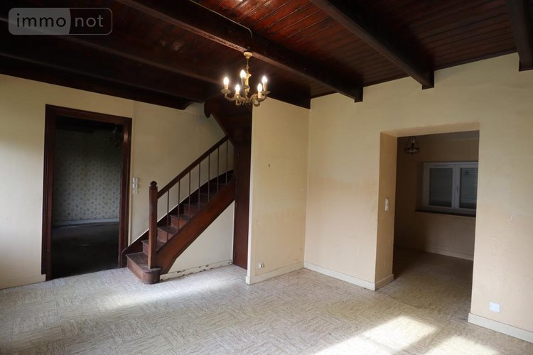 Fonds et murs commerciaux a vendre Fouesnant 29170 Finistère 89 m2  303025 euros