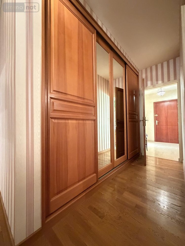 Appartement a vendre Cholet 49300 Maine-et-Loire 105 m2 5 pièces 147000 euros