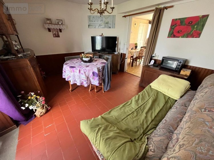 Immeuble a vendre Corquilleroy 45120 Loiret 266 m2  95600 euros