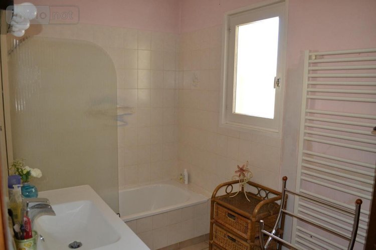 Maison a vendre Vallon-Pont-d'Arc 07150 Ardèche 124 m2 7 pièces 275000 euros