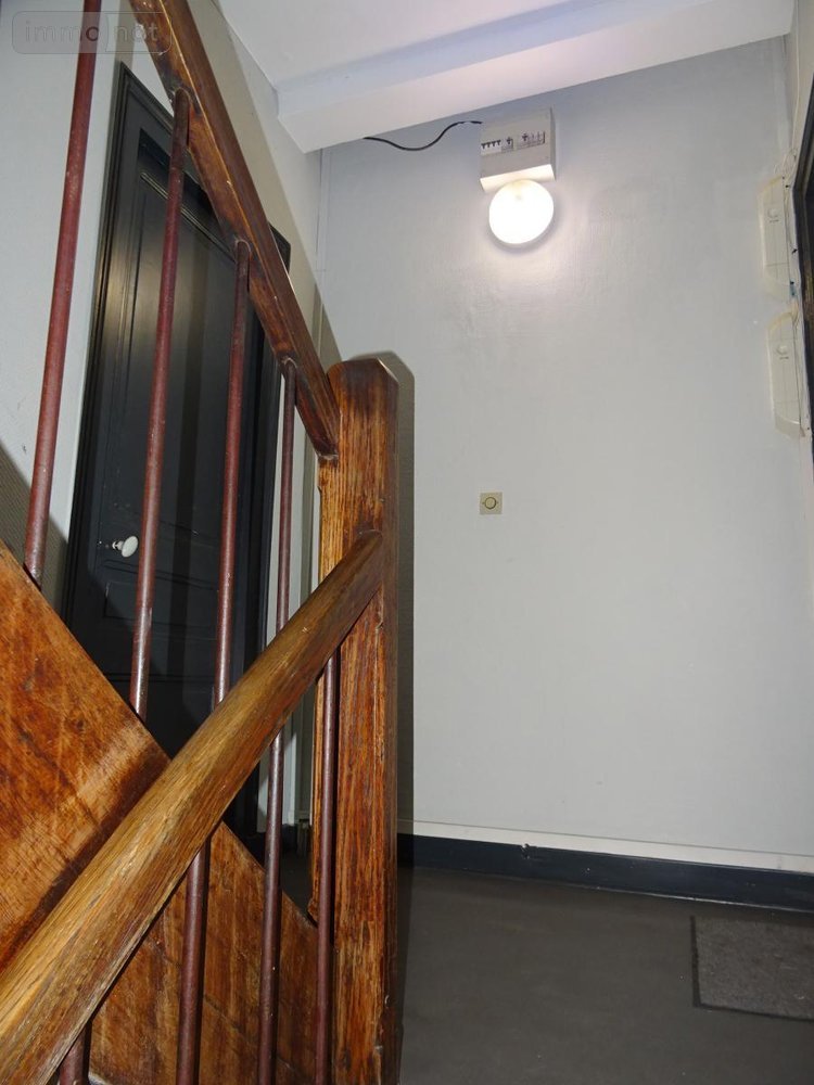 Location appartement Reims 51100 Marne 18 m2 1 pièce 500 euros